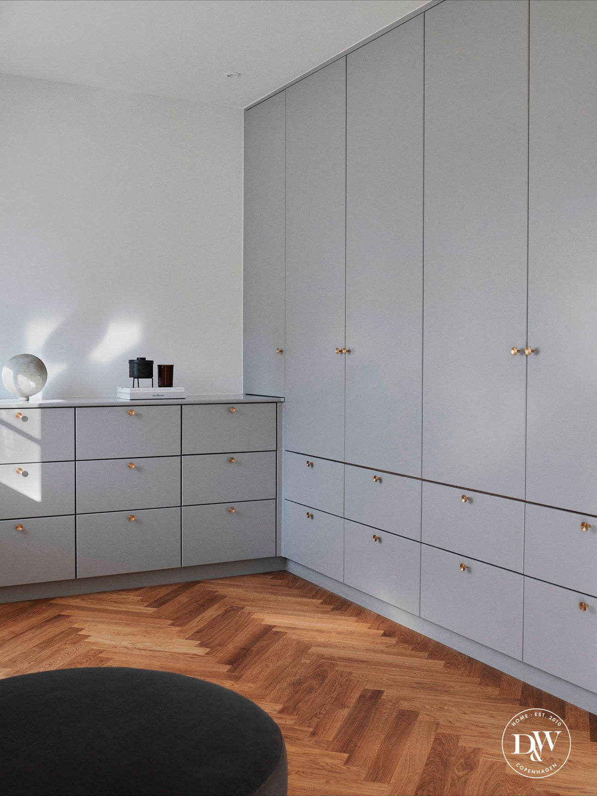 Deep møbelknop, massiv børset messing med lak • KYNER & Co - Copenhagenhomedesign