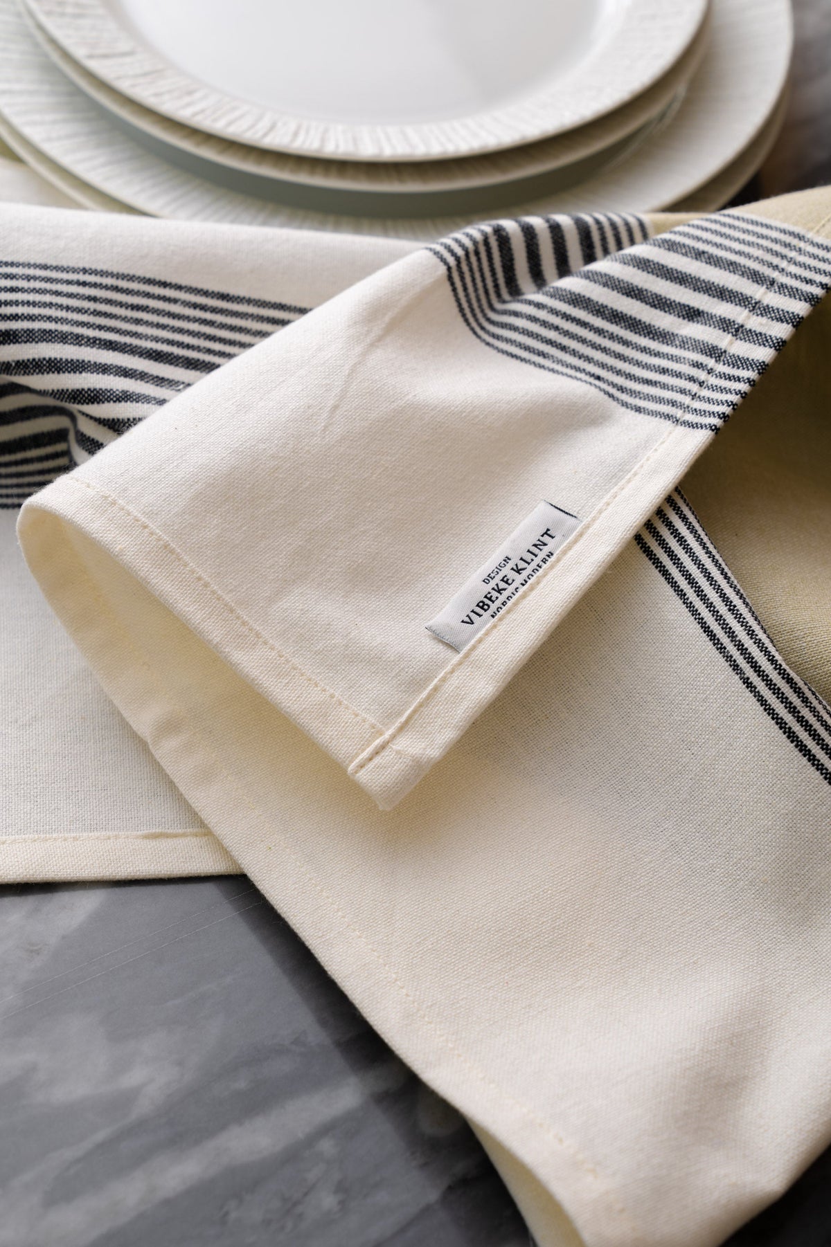 Tea towels, viskestykker (2 stk.), oliven/sort/hvid • NORDICMODERN - Copenhagenhomedesign