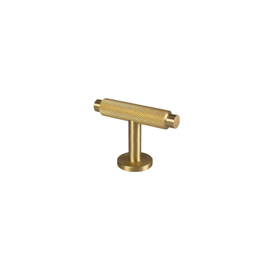 Møbelknop T-bar med diamond cut i børstet messing med lak, 50 mm