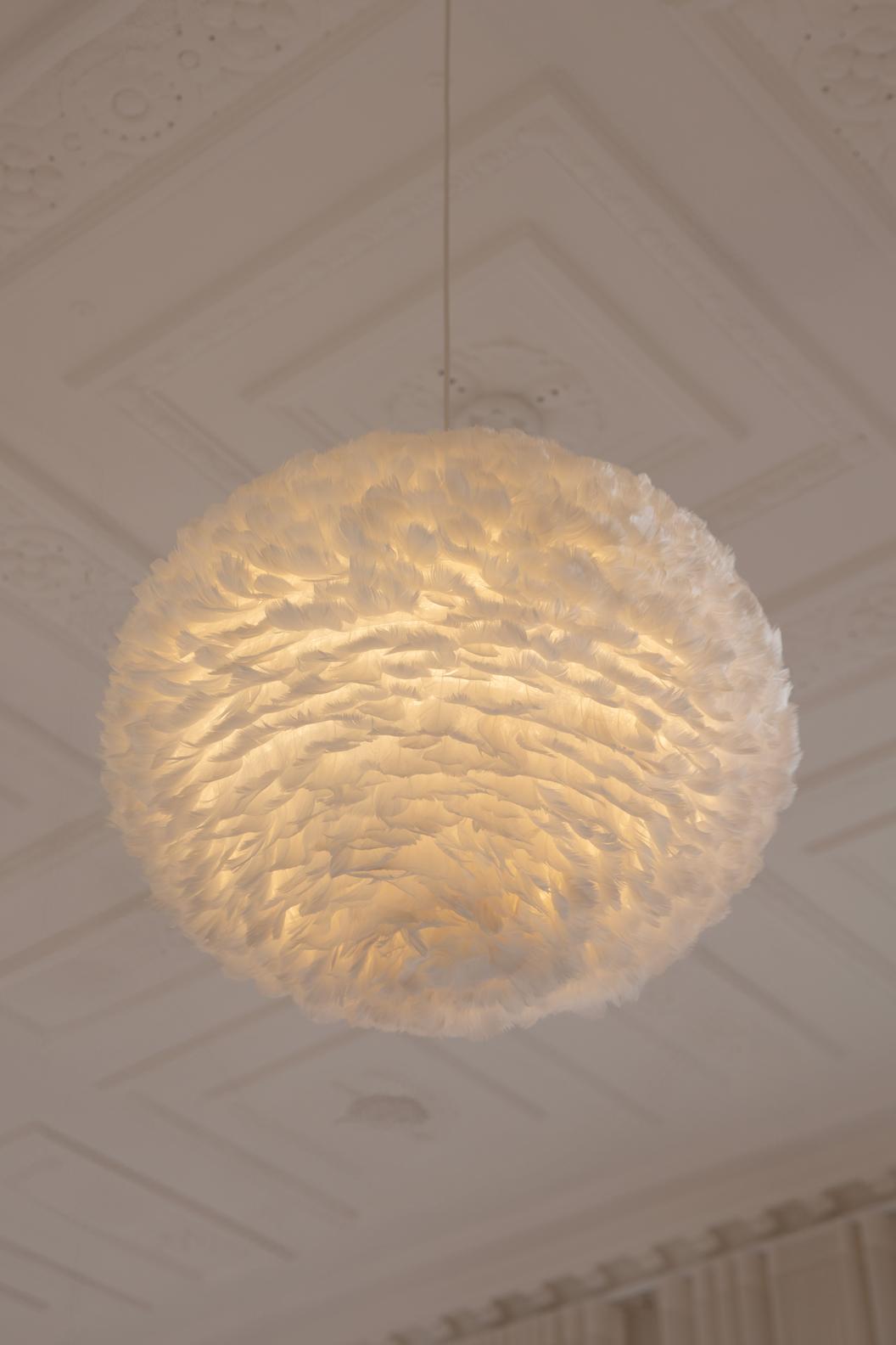 Eos pendel med roset, hvid og sort • UMAGE - Copenhagenhomedesign