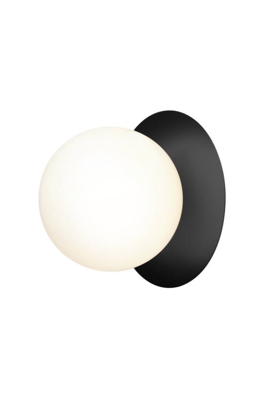 Liila 1 væg- og loftlampe, black / opal • NUURA
