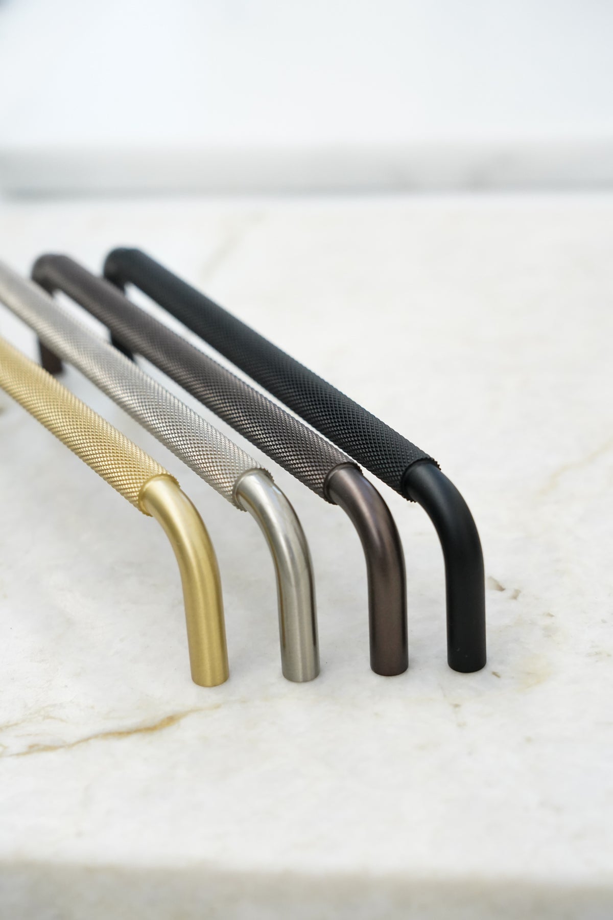 Køkkengreb med diamond cut i bronze / bruneret messing - Østerbro • Chr. Jørgensen - Copenhagenhomedesign